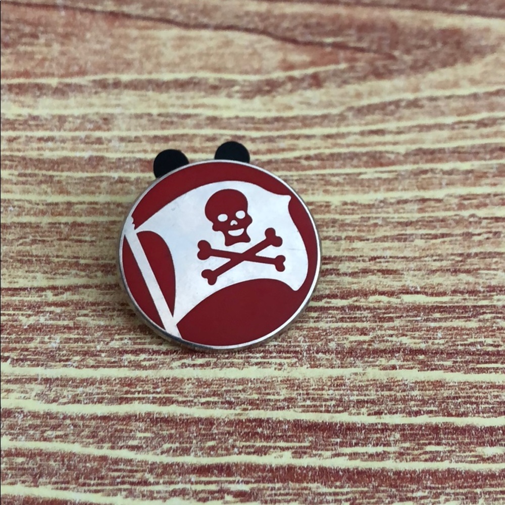Pirates of the Caribbean Trading Pin
